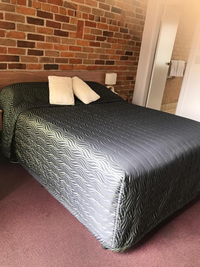 Cedar Lodge Motel Armidale Buitenkant foto