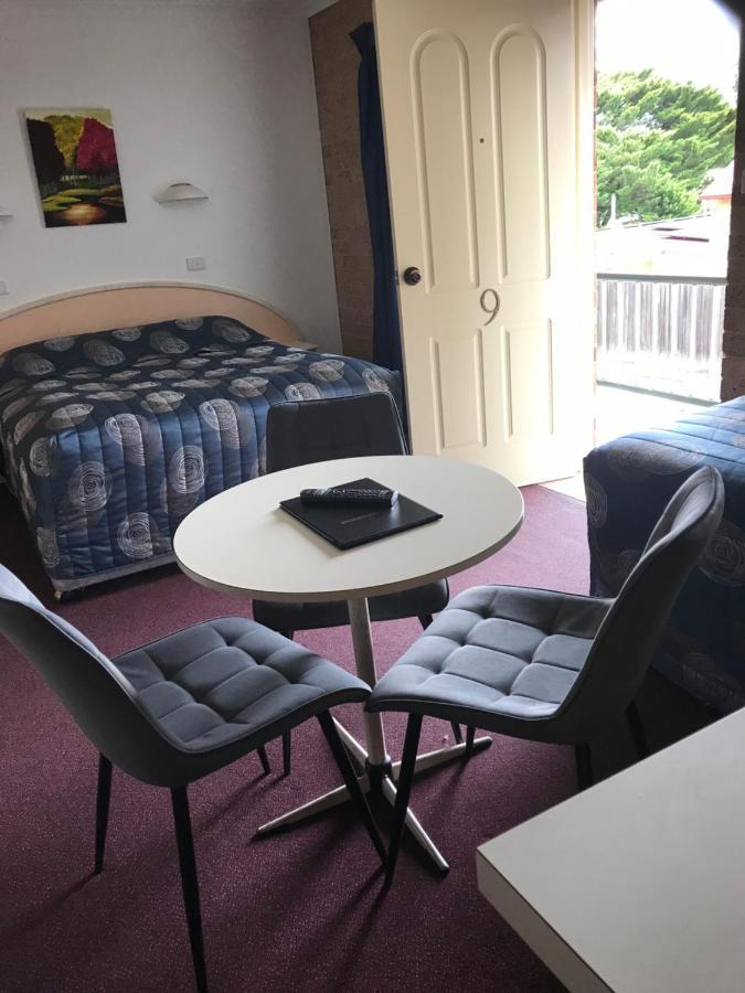 Cedar Lodge Motel Armidale Buitenkant foto