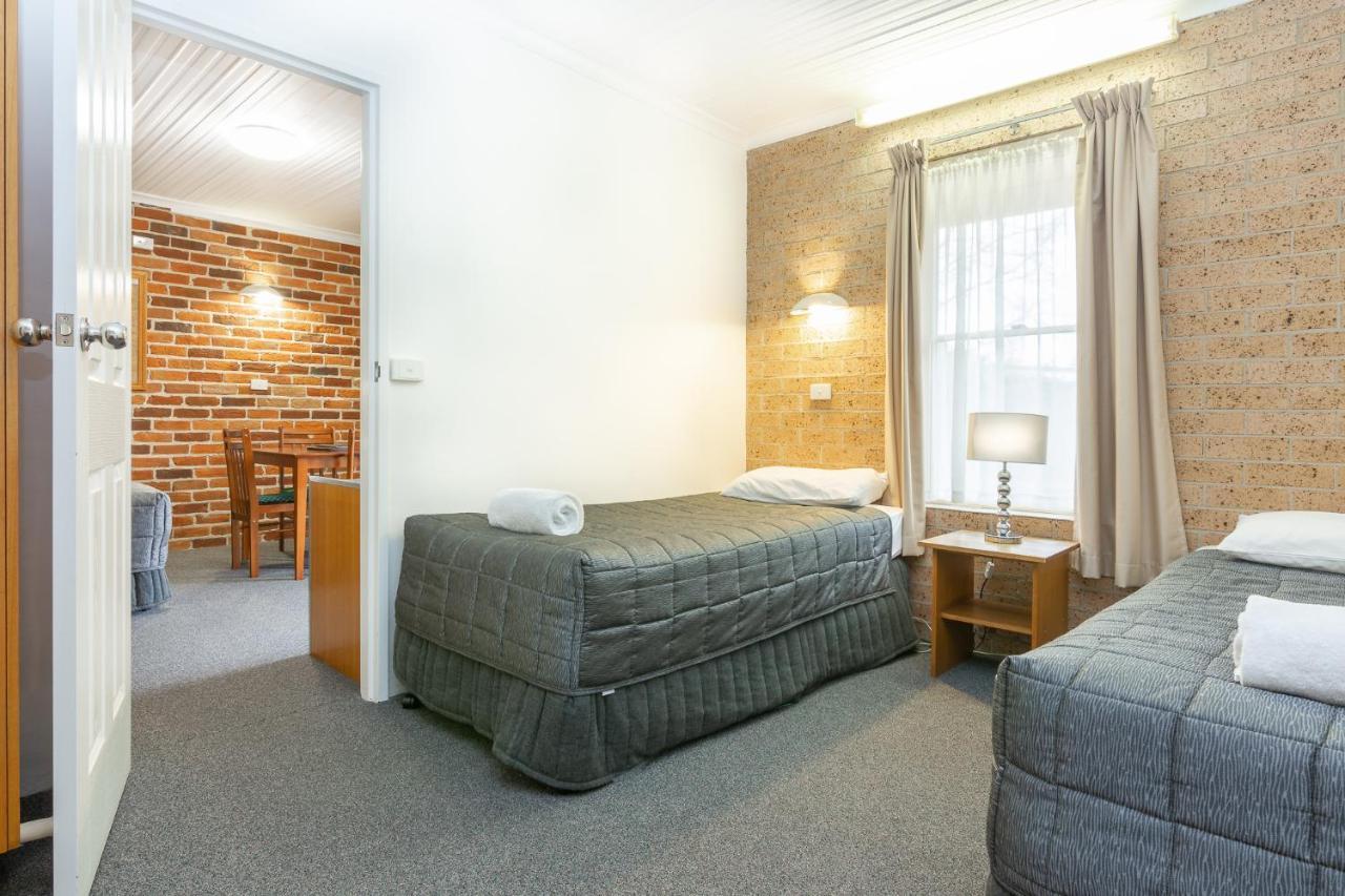 Cedar Lodge Motel Armidale Buitenkant foto